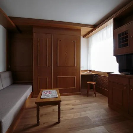 Apartment Sapelza Appartementhaus *