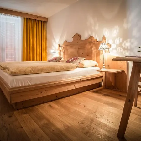 Apartamento Sapelza Appartementhaus Dobbiaco